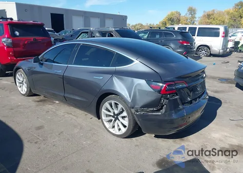 2018 Tesla Model 3 Long Range/Performance из США, поврежденный, VIN 5YJ3E1EB5JF100421